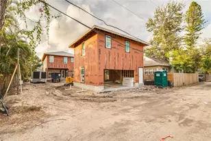 2011 10th St N, Saint Petersburg, FL 33704 - Photo 7