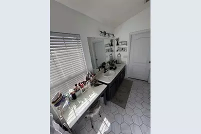 2318 Tanbark Ridge Place #2318, Plant City, FL 33563 - Photo 37