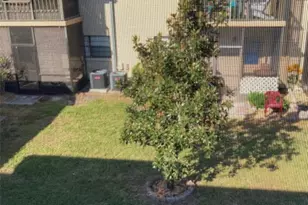 5925 Terrace Park Dr N, Saint Petersburg, FL 33709 - Photo 23