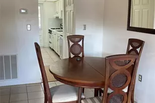 5925 Terrace Park Dr N, Saint Petersburg, FL 33709 - Photo 5