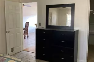 5925 Terrace Park Dr N, Saint Petersburg, FL 33709 - Photo 11