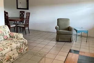 5925 Terrace Park Dr N, Saint Petersburg, FL 33709 - Photo 3