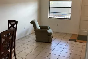 5925 Terrace Park Dr N, Saint Petersburg, FL 33709 - Photo 7