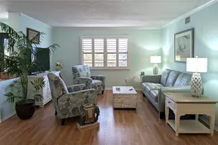 8198 Terrace Garden Dr N, Saint Petersburg, FL 33709 - Photo 11