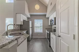 9028 Lake Chase Island Way, Tampa, FL 33626 - Photo 9