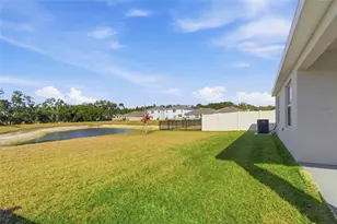 2919 Gardiner Ln, Zephyrhills, FL 33541 - Photo 5