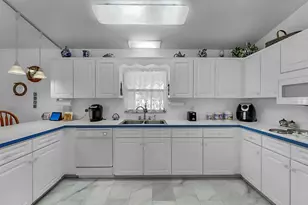 914 Woodland Dr, Seffner, FL 33584 - Photo 23