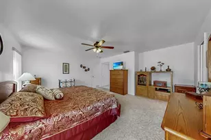 914 Woodland Dr, Seffner, FL 33584 - Photo 31