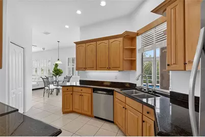 6317 Marbella Boulevard, Apollo Beach, FL 33572 - Photo 11