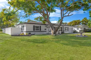 4300 28th Ave N, Saint Petersburg, FL 33713 - Photo 3