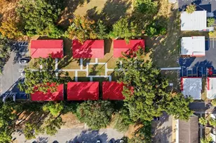 1304 Morris Park, Tampa, FL 33612 - Photo 11