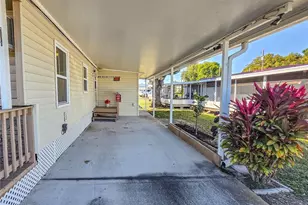 6109 Creston St, Zephyrhills, FL 33542 - Photo 23