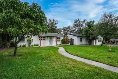 781 40th Avenue NE, Saint Petersburg, FL 33703 - Photo 1