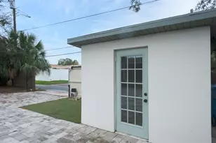 781 40th Ave NE, Saint Petersburg, FL 33703 - Photo 27