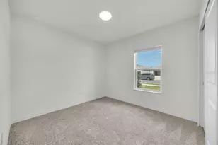 9267 Sandy Bluffs Circle, Parrish, FL 34219 - Photo 11