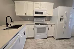 1120 Luminary Cir, Melbourne, FL 32901 - Photo 7