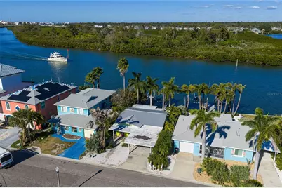 318 182nd Avenue E, Redington Shores, FL 33708 - Photo 9