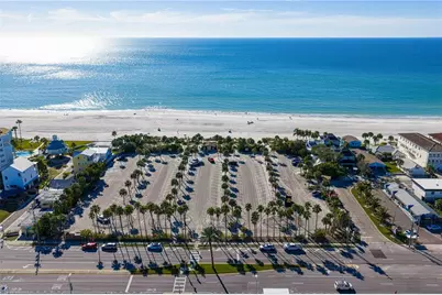 318 182nd Avenue E, Redington Shores, FL 33708 - Photo 13