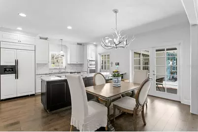 15007 Cancun Place, Tampa, FL 33618 - Photo 3