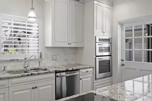 15007 Cancun Pl, Tampa, FL 33618 - Photo 19