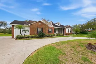 8805 Crosswood Ct, Riverview, FL 33578 - Photo 3
