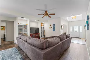 9115 Spring Hill Dr, Spring Hill, FL 34608 - Photo 13