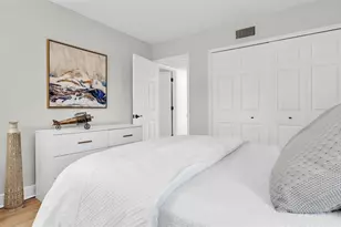 10192 Seminole Island Dr, Largo, FL 33773 - Photo 23