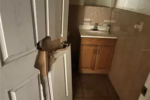 3607 N 52nd St, Tampa, FL 33619 - Photo 7