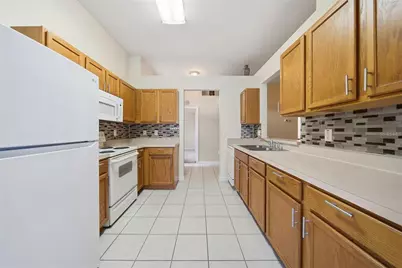 30525 Lanesborough Circle, Wesley Chapel, FL 33543 - Photo 7