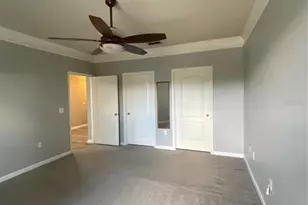 10504 Villa View Cir, Tampa, FL 33647 - Photo 13