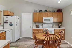 12255 Linden Dr, Spring Hill, FL 34608 - Photo 5