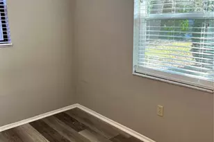 2441 Dustin Cir, Spring Hill, FL 34608 - Photo 23