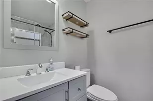 2441 Dustin Cir, Spring Hill, FL 34608 - Photo 23