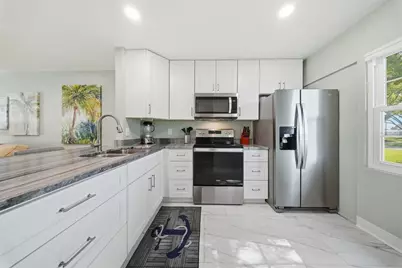 4651 Lake Villa Drive, Clearwater, FL 33762 - Photo 5