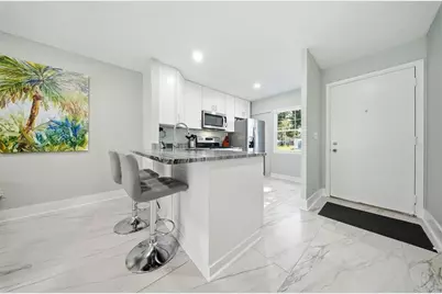 4651 Lake Villa Drive, Clearwater, FL 33762 - Photo 9