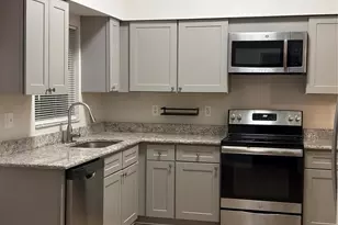 11222 Clayridge Dr, Tampa, FL 33635 - Photo 3