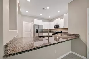 607 Royal Empress Dr, Ruskin, FL 33570 - Photo 15