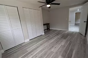 9761 Lake Dr, Weeki Wachee, FL 34613 - Photo 15