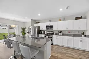 12908 Hawkstone Trail Blvd, Lithia, FL 33547 - Photo 5