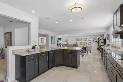 3927 Versailles Drive, Tampa, FL 33634 - Photo 15