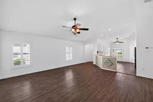 2849 Wood Pointe Dr, Holiday, FL 34691 - Photo 9