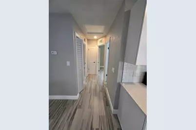 782 75th Avenue N, Saint Petersburg, FL 33702 - Photo 5