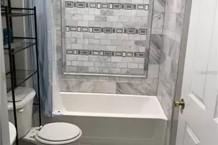 18169 Sterling Gate Cir, Tampa, FL 33647 - Photo 9