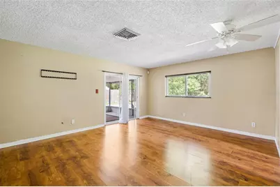 7221 Northbridge Boulevard, Tampa, FL 33615 - Photo 15