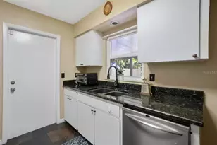 7221 Northbridge Blvd, Tampa, FL 33615 - Photo 7