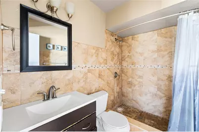 7221 Northbridge Boulevard, Tampa, FL 33615 - Photo 19