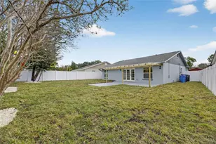 1740 Lakeview Village Dr, Brandon, FL 33510 - Photo 47