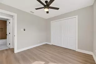 1740 Lakeview Village Dr, Brandon, FL 33510 - Photo 37