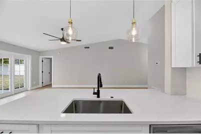 1740 Lakeview Village Drive, Brandon, FL 33510 - Photo 21