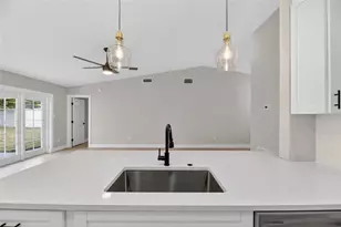 1740 Lakeview Village Dr, Brandon, FL 33510 - Photo 21